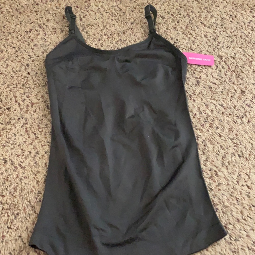 Daisity nursing tank